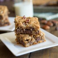 oatmeal chocolate chip bars on a napkin